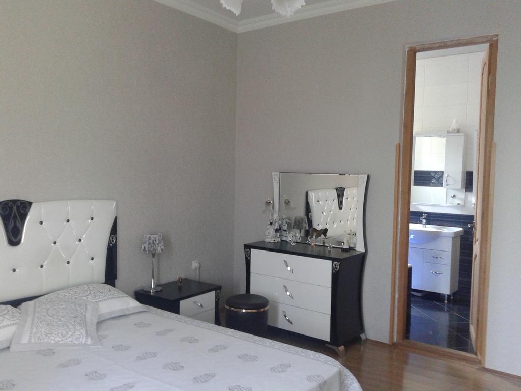 Bajo Guest House Kutaisi Pokoj fotografie