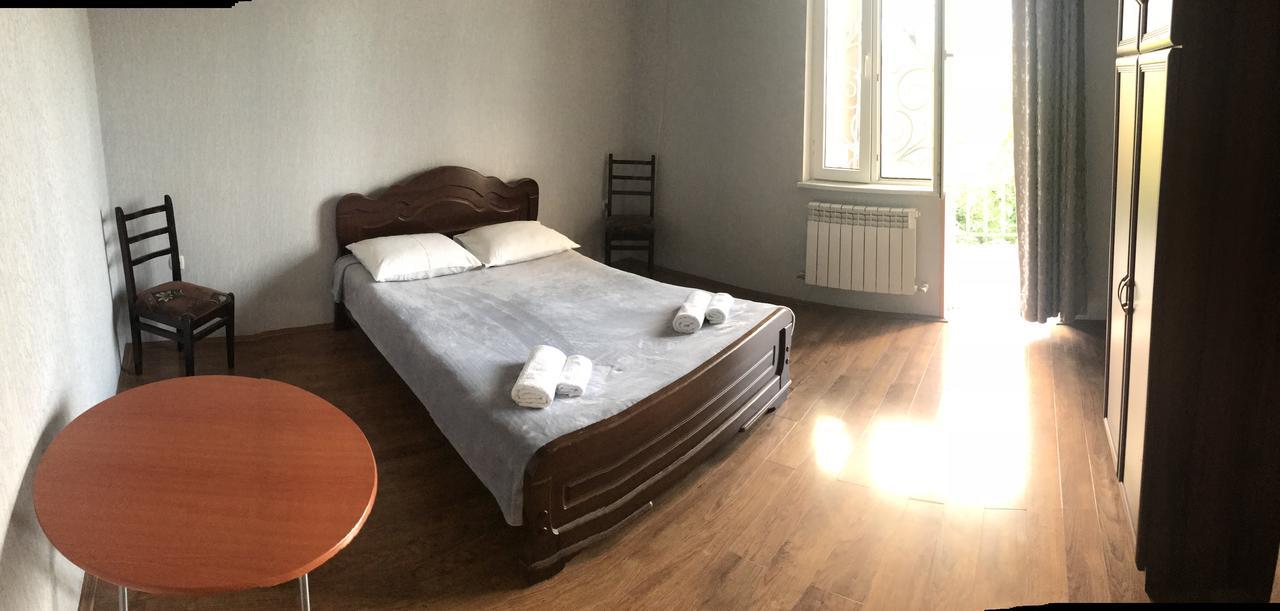 Bajo Guest House Kutaisi Exteriér fotografie