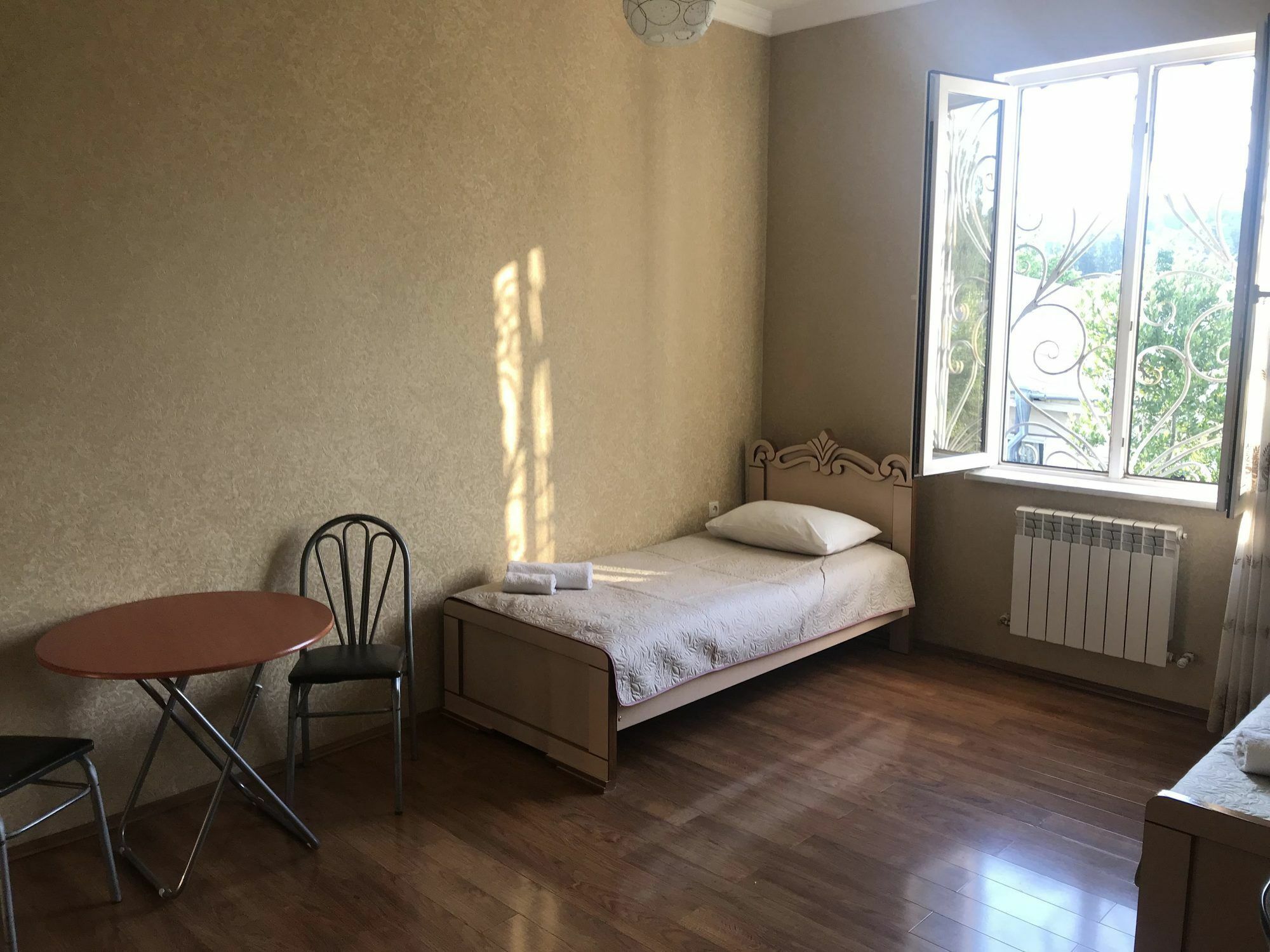Bajo Guest House Kutaisi Exteriér fotografie